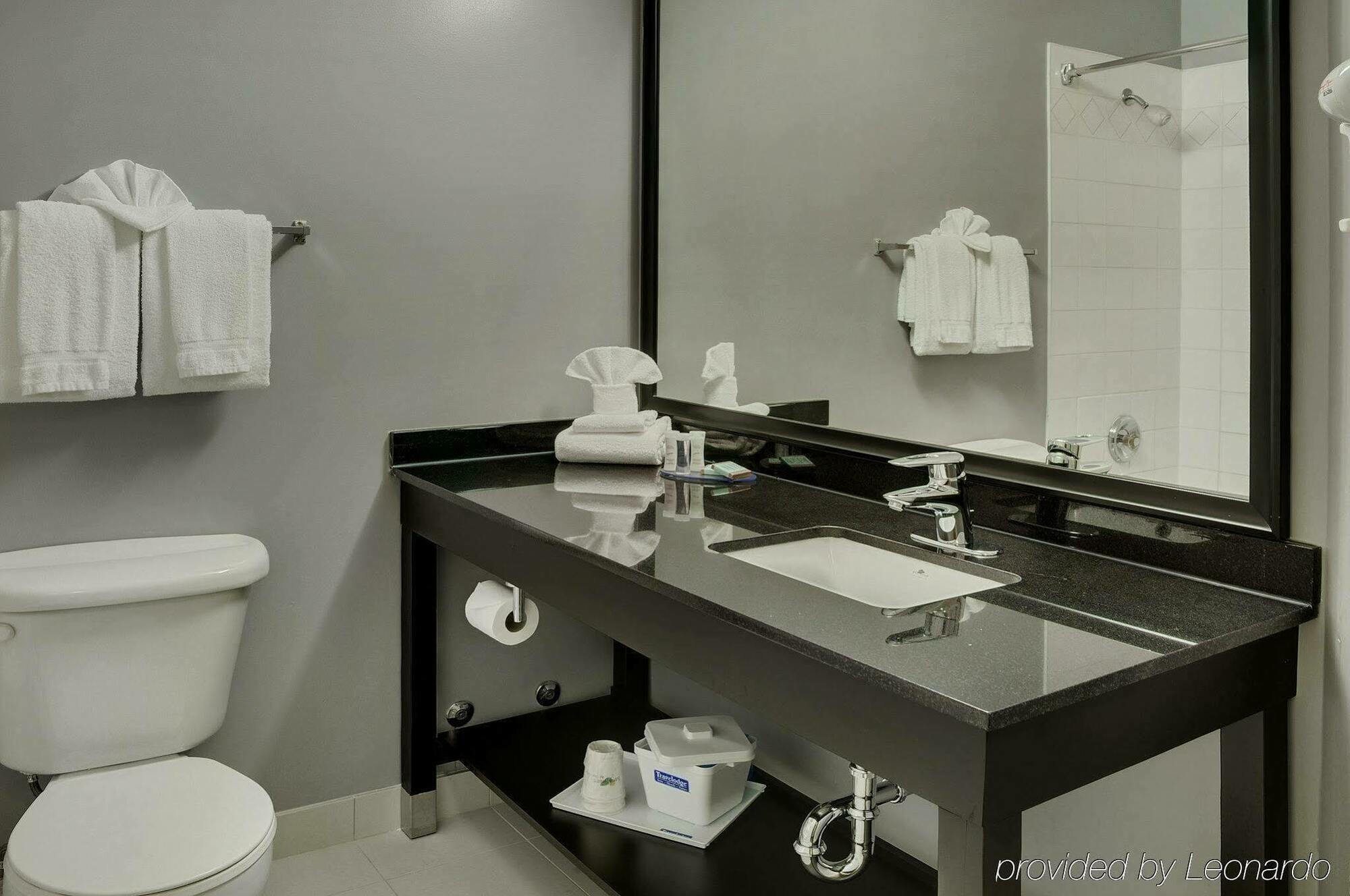 Quality Inn North Bay Ngoại thất bức ảnh